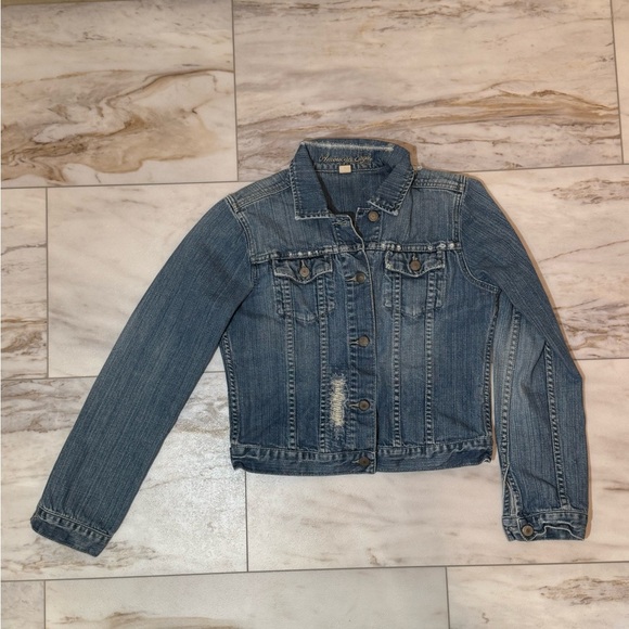 American Eagle Denim Jacket Size Medium – Distressed Classic Jean Jacket - Picture 3 of 7